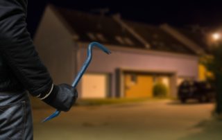 5 ways to avoid a home invasion